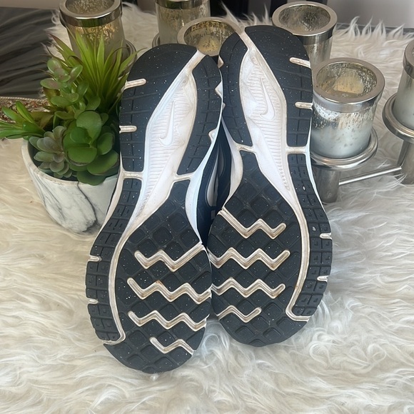 Nike Downshifter 6 Men’s Black/White Running Gym Shoe Sneaker Size 9.5 - Picture 7 of 15